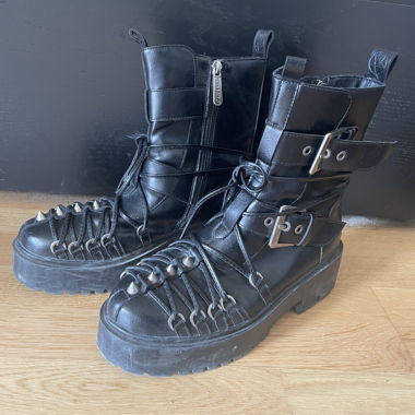 Schwarze Stiefel