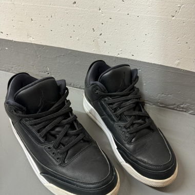 Nike Air Jordan 3 Retro Cyber Monday Size 43