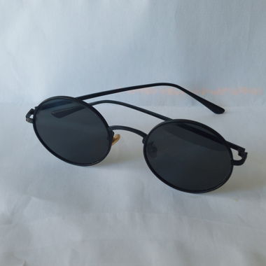 Lunettes de soleil rondes noires