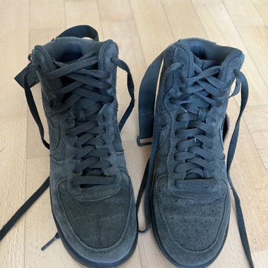 Sneakers Nike alte, taglia 40