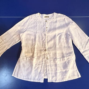 Camicia bianca con bottoni