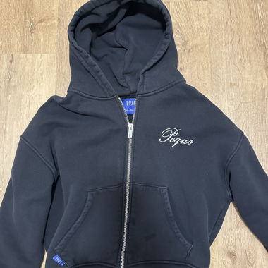 Veste à capuche zippée noire Pequs
