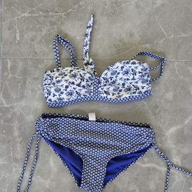 Costume bikini