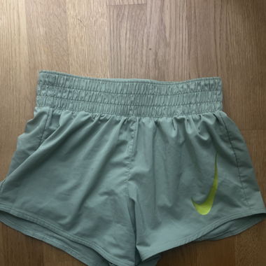 Nike Performance shorts