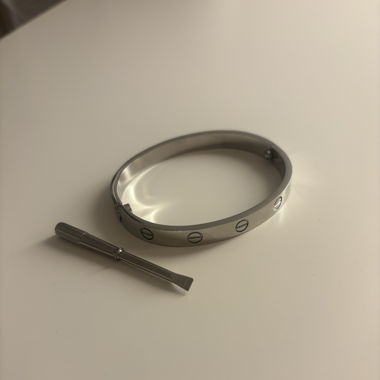cartier style love bracelet