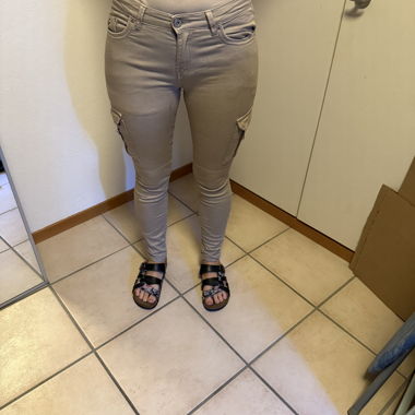 Pantaloni skinny