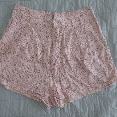 WEMOTO lockere pinke Shorts mit gepunktetem Print