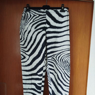 Pantalon Agnès B zébré en fausse fourrure 