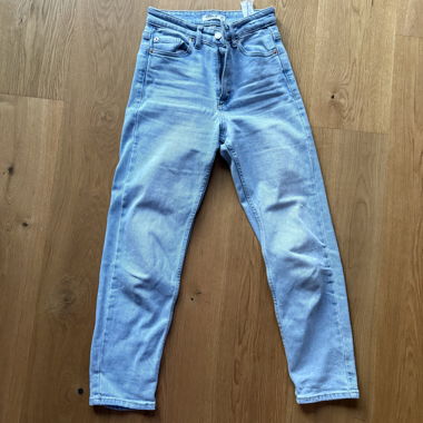 Pull&Bear High-Waist Jeans