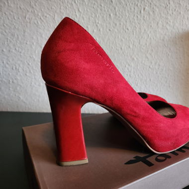 Escarpins Tamaris taille 39