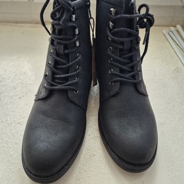 Black lace-up boots