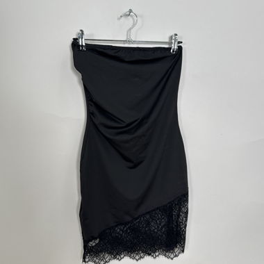 Vestitino mini nero in pizzo