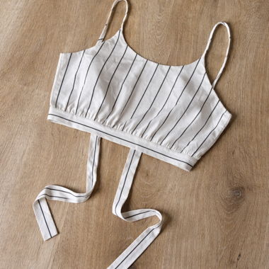 White/black striped top