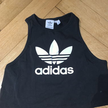 Adidas top