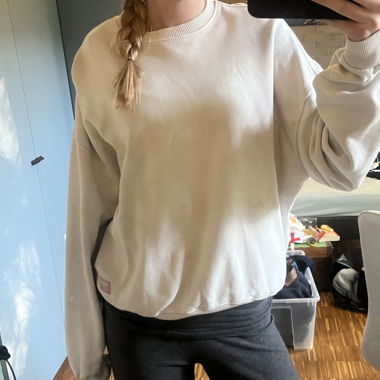 Weisser Hoodie