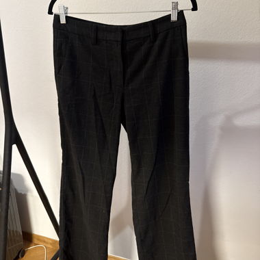 Pantalon à carreaux gris foncé
