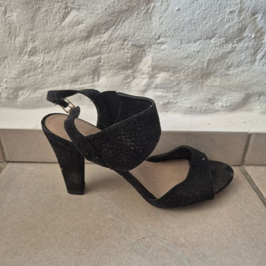 Black heeled sandals