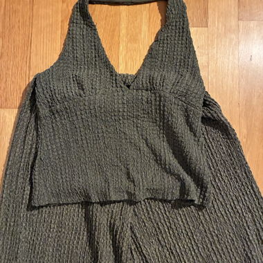 Zweiteiler: Oliven grün von Pull&Bear