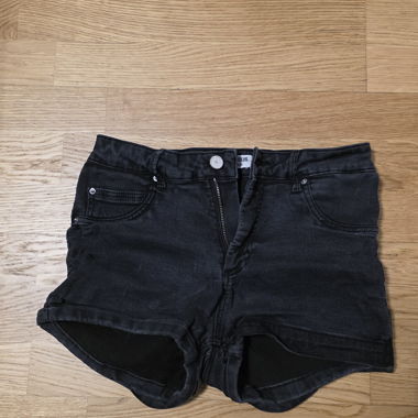 Shorts in jeans neri
