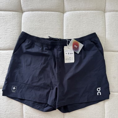 On Swiss Olympic Shorts navyblau Damen
