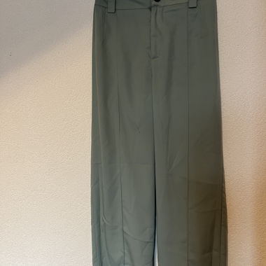 Pantaloni fluidi