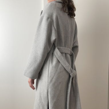 Grauer Bershka Mantel, Grösse XS