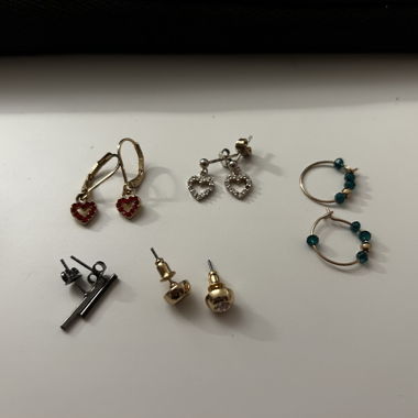 Set mit 5 Ohrringen