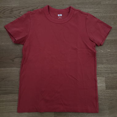 Uniqlo coral T-shirt