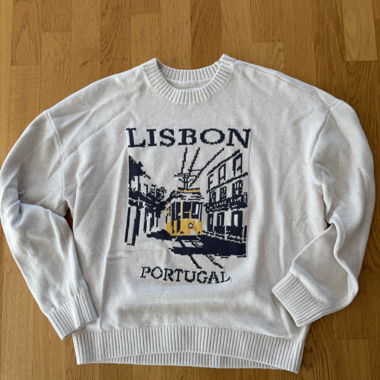 Felpa con cappuccio Lissabon