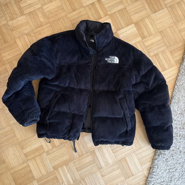 The North Face schwarze Fleece-Daunenjacke