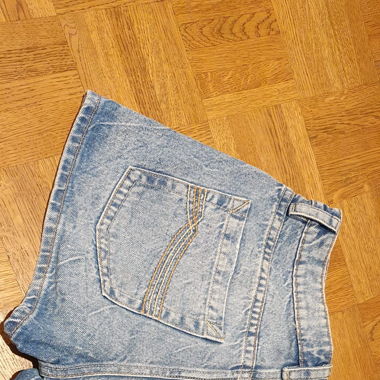 Kurze shorts