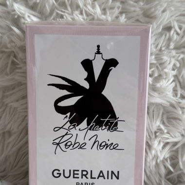 Eau de parfum petite robe noire Guerlain 