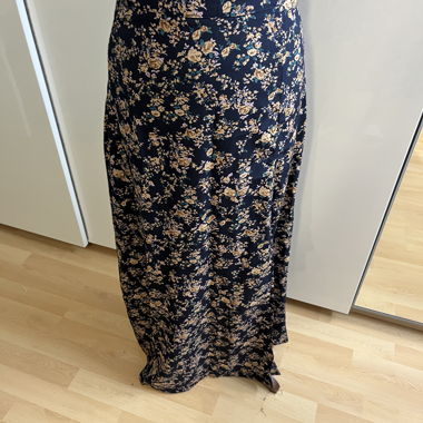 Floraler Maxirock dunkelblau