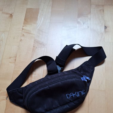 Dakine Bauchtasche