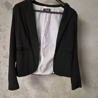 Schwarzer Yendi-Blazer