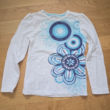 Girls sweatshirt 122