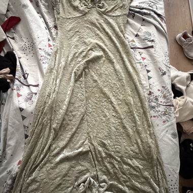 Robe longue en dentelle verte