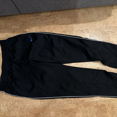 Nike Trainingshose schwarz