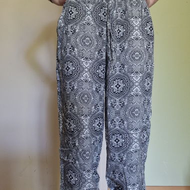 Patterned harem pants