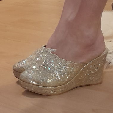 Sandalen Keilabsatz Gold