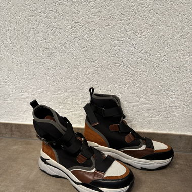 Sneaker Lola Cruz