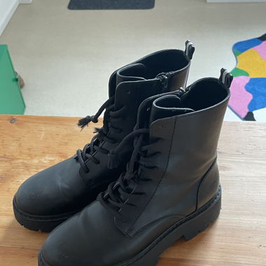 boots