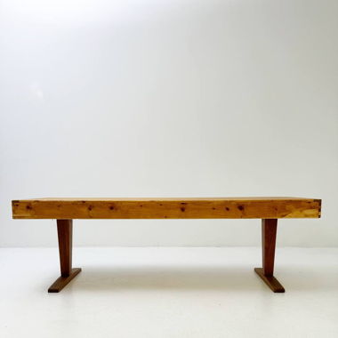 Eindrucksvoller Tisch von Horgenglarus 