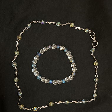 Set collana e bracciale con perline