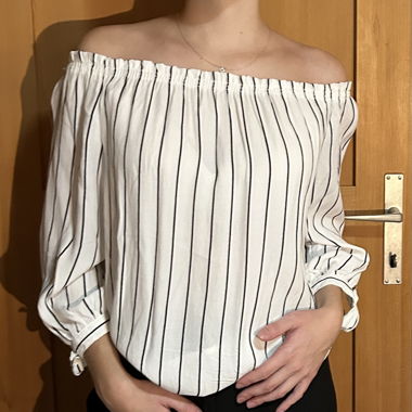 Off shoulder Bluse