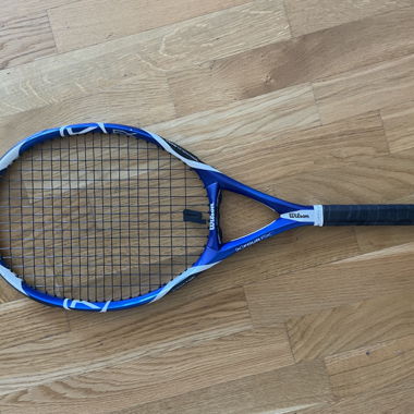 Tennis racket