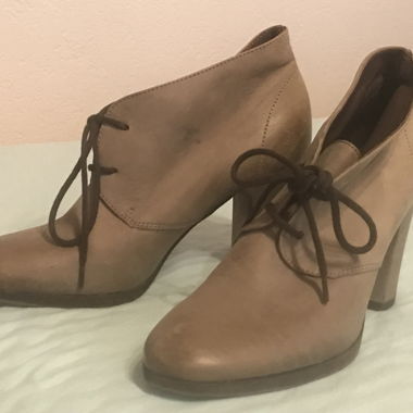 Stiefeletten, Pumps, Absatzschuhe