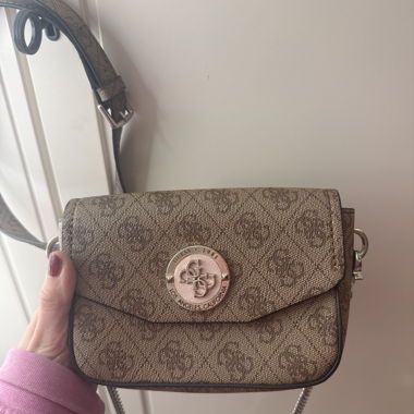 Guess Schultertasche