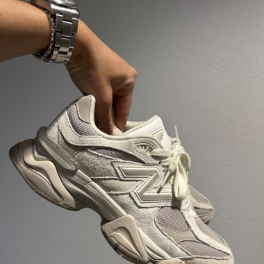 New Balance 9060 Grey Moonbeam