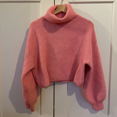 Pullover dolcevita rosa cropped